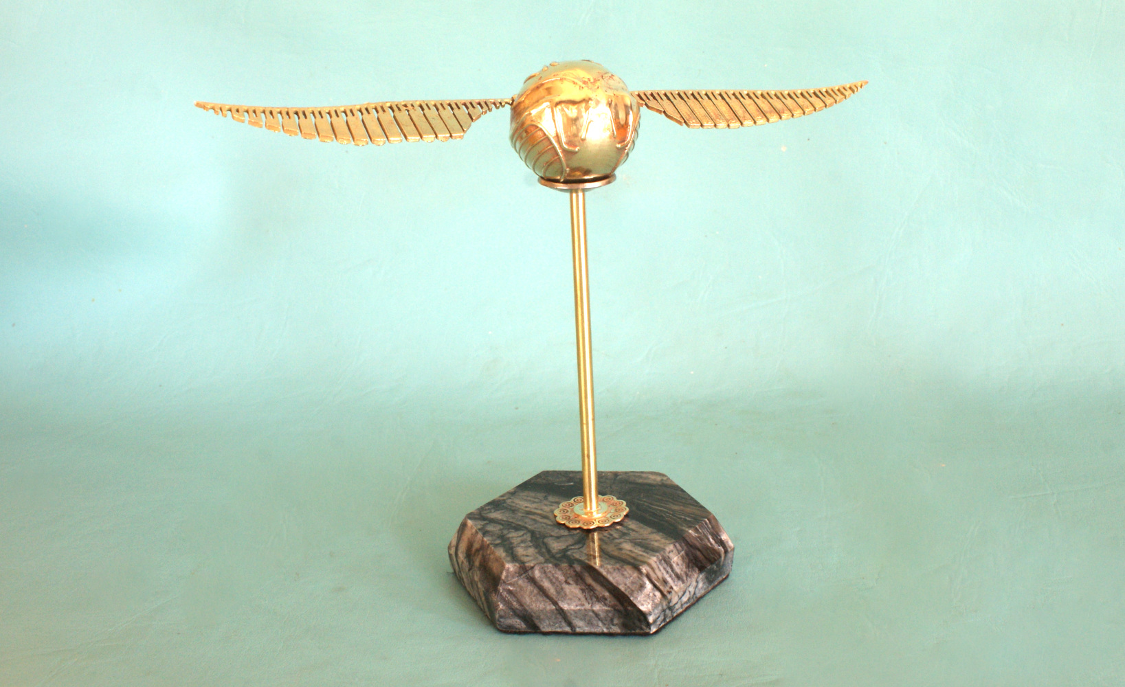 Golden Snitch - Image 4